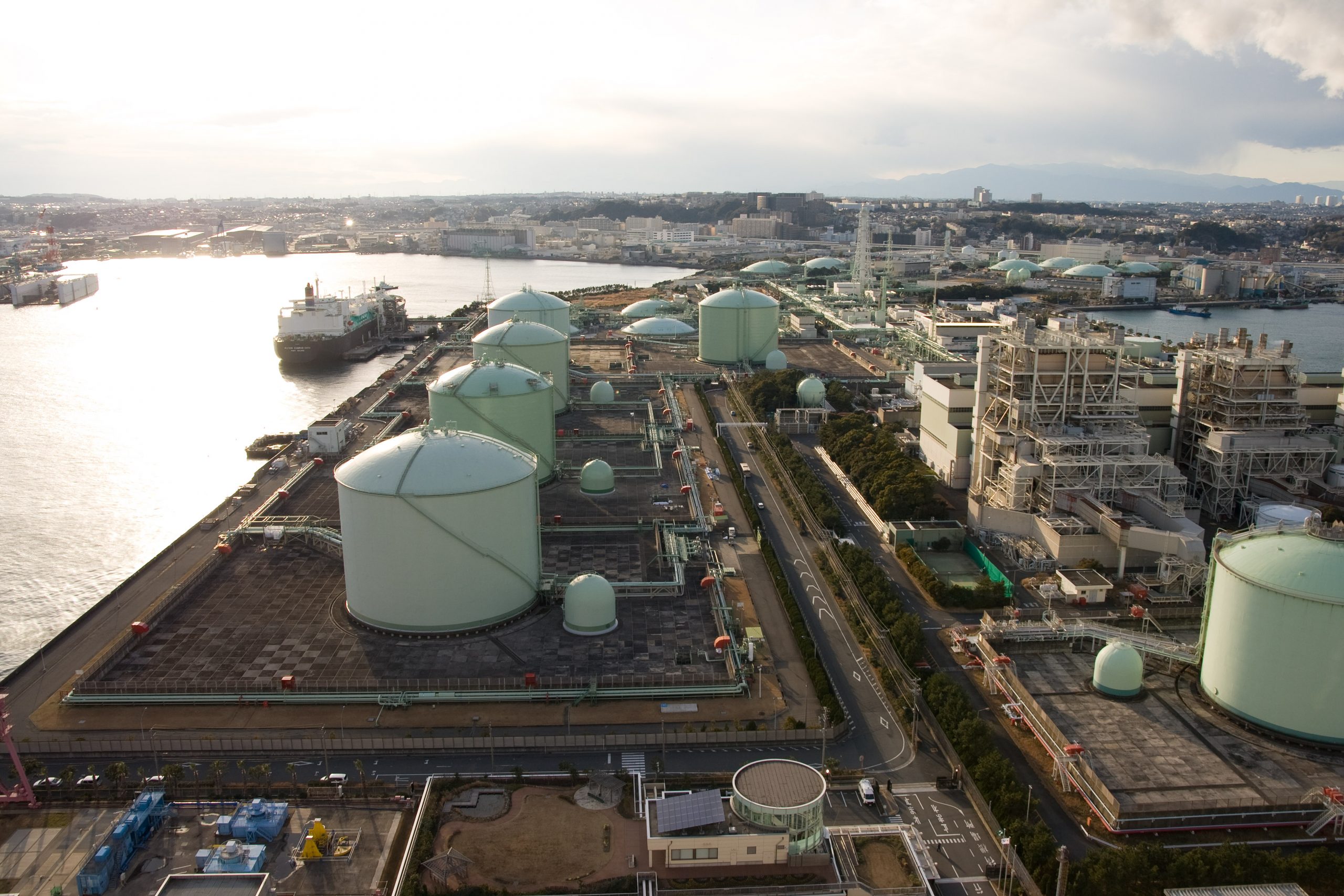 Build, Own and Operate LNG Terminals
